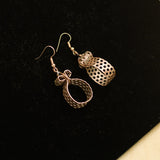 Item #137 - Earrings / Boucles d'oreilles