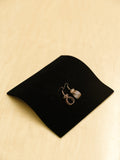 Item #137 - Earrings / Boucles d'oreilles